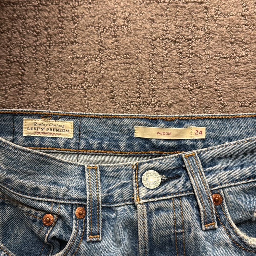 Levi's Light Blue Distressed Wedgie Jeans - Picture 2 of 4